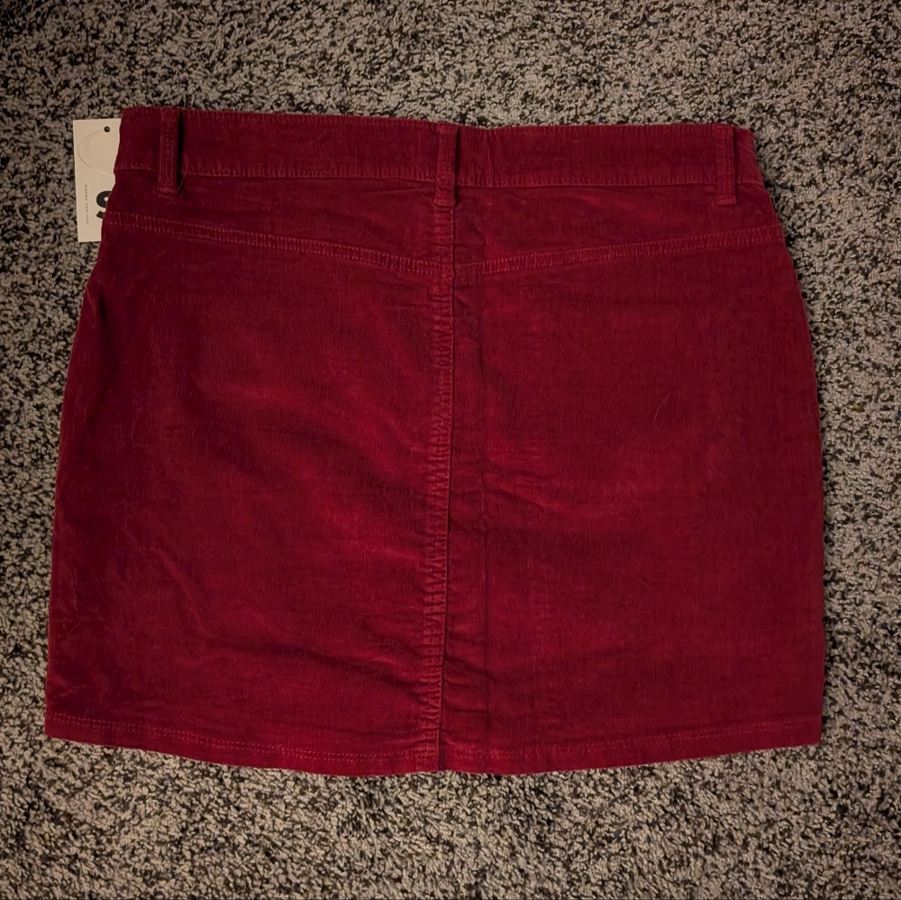 SO Wine/Burgundy/Maroon Button-Front Mini Skirt - Picture 2 of 4